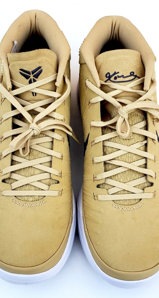 Kobe A.D. TB 'Team Gold'  
Sz 12.5